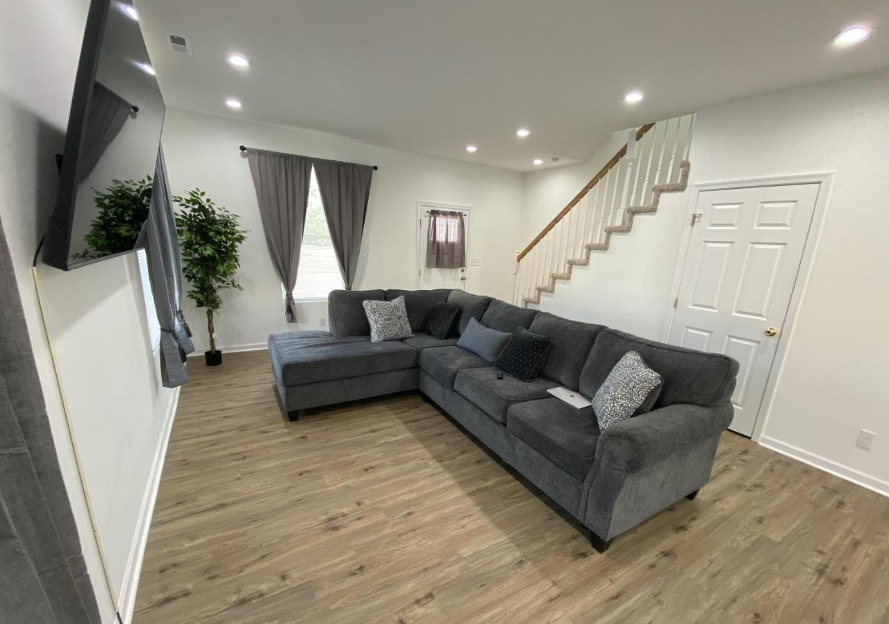 The Chesapeake Gray Villa Norfolk Exterior photo